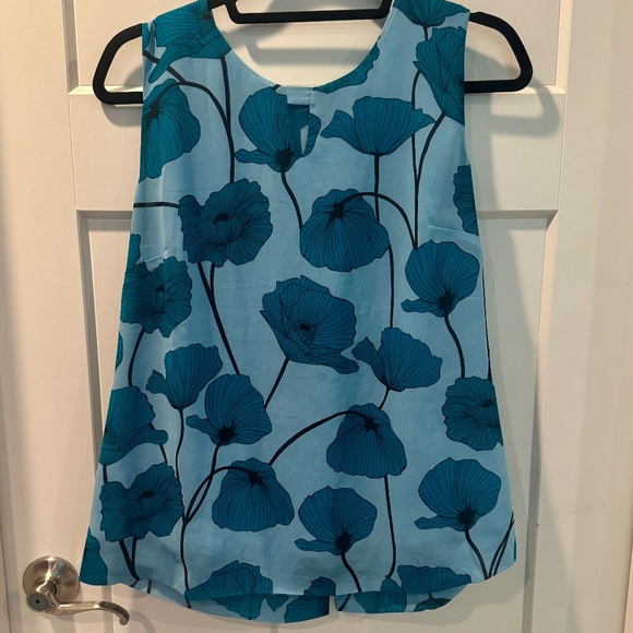 cabi Poppy Top, #3268, EUC, M, Blue, Sleeveless - Picture 2 of 9